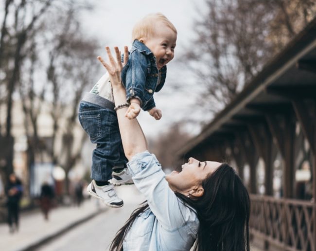 TikamTibarg_MareiSchachschneider_KidsDay2020 Tik am Tibarg > Marei Schachschneider > Verschoben: Kindertag Kids Day > chiropraktische Sicht auf kleine und große Kinder > Chiropraktikerin Hamburg Niendorf > 900x715