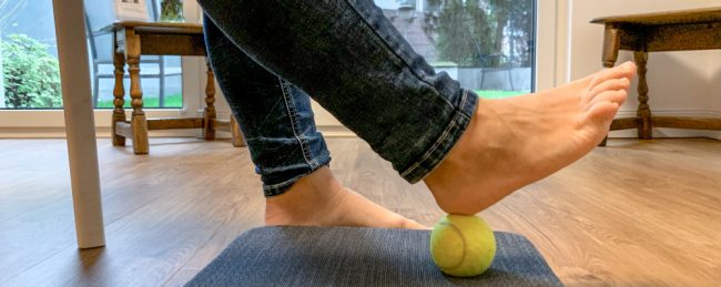 MareiSchachschneider_tik-Impulsraum_Fueße Tik am Tibarg > MareiSchachschneider > Tragende Rolle > Impulsraum_Fueße > 1000x399