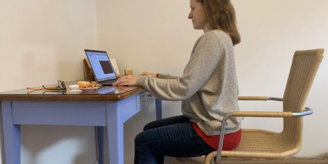 MareiSchachschneider_tik_Homeoffice_die_richtige_Haltung_Impulraus-Titel-Blog Tik am Tibarg > Marei Schachschneider zeigt die richtige Haltung > Homeoffice und Chiropraktik > 1000x500