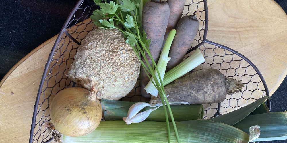 MareiSchachschneider_tik_gesundheitsstern_gesundeErnauehrung-Titelbild-Blog Tik am Tibarg > Marei Schachschneider > Gemuese in einer Herzform > Gesund